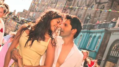 Varun Dhawan & Pooja Hegde: Crackling New Pairing Bringing Filmy Ishq Back with Hai Jawani Toh Ishq Hona Hai  