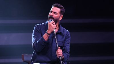 Wheel Of Fortune Episode: Akshay Kumar And Childhood Friend Jinesh Spill Each Other’s Secrets