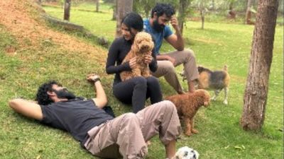 ಬಾನಿಗೊಂದು ಎಲ್ಲೆ ಎಲ್ಲಿದೆ; ಜಾಲಿ ಮೂಡ್‌ನಲ್ಲಿ ಯುವ ರಾಜ್‌ಕುಮಾರ್