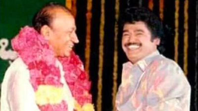 ಅಣ್ಣಾವ್ರು ಇರುವುದನ್ನು ಗಮನಿಸಿದೇ ಅಂದು ಮಿಮಿಕ್ರಿ ಮಾಡಿದ್ದ ನಟ ಜಗ್ಗೇಶ್‌ ; ಮುಂದೇನಾಯ್ತು ?