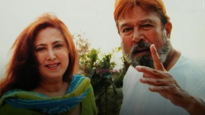 ರಾಜೇಶ್ ಖನ್ನಾಗೆ ಎಷ್ಟು ಹೆಂಡತಿಯರು? ಆಶೀರ್ವಾದ ಬಂಗಲೆಯ ಅಸಲಿ ಒಡತಿ ಯಾರು? ಶಾಕ್ ನೀಡಿದ ಹೈಕೋರ್ಟ್‌