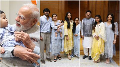 ധന്യം ഈ നിമിഷം! അച്ഛനാണ് ക്രെഡിറ്റ്! ഓമിയെ കൊഞ്ചിച്ച് മോദി അപ്പൂപ്പന്‍! സന്തോഷം പങ്കിട്ട് കെകെ ഫാമിലി
