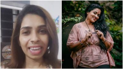 മാറിലെ ടാറ്റു അവര്‍ കാണിച്ചല്ലോ! ഞാനൊന്നിലും ഇടപെടാന്‍ പോയില്ല! മഞ്ജുവിനെ വിമര്‍ശിച്ച് രേണു