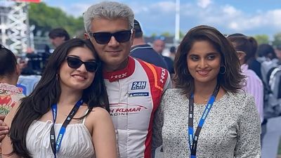 கார் ரேஸில் அஜித்.. பதற்றமாக இருக்கிறது.. என் படங்களை பிள்ளைகள் பார்த்ததே இல்லை.. ஷாலினி ஓபன் டாக்