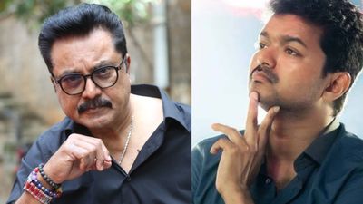 Vijay: விஜய் எழுதிக் கொடுத்ததை படித்துக் கொண்டிருக்கிறார்.. விளாசி விட்ட சுப்ரீம் ஸ்டார் சரத்குமார்!