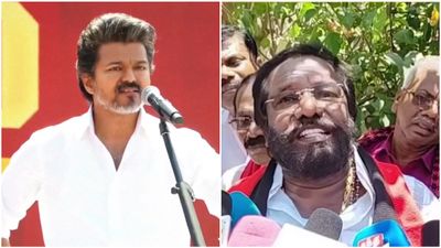 நாட்டை ஆளவேண்டும் என்றால்.. அதற்கு அரசியல் அறிவு வேணும்.. அது விஜயிடம் இருக்கா?.. கருணாஸ்!