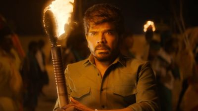 Leader Public Review: லெஜண்ட் படம் போல இல்லை.. லீடர் பக்கா பட்டாஸ்.. மக்கள் விமர்சனம் இதோ!