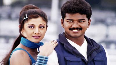 ஷில்பா ஷெட்டியுடன் நடனம்.. குஷியில் ரகசியமாக விஜய் பார்த்த வேலை.. என்ன நடந்தது தெரியுமா?