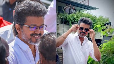 பெண்கள் மத்தியில் நடனம்.. விஜய் எவ்வளவு ஹேப்பியா இருந்திருக்காரு பாருங்க.. செம சூப்பரா இருக்கே!