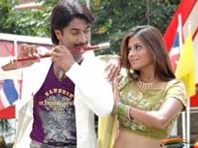Still from Naa Manasukemayindi
