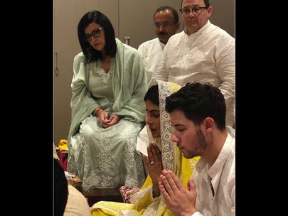 priyanka-chopra-nick-jonas-roka-ceremony-inside-picture-look-beautiful-in-yellow-performing-puja
