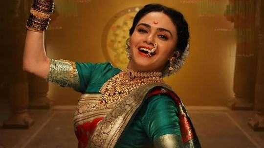 Amruta Is First Marathi Star To Have Her Poster On Plane