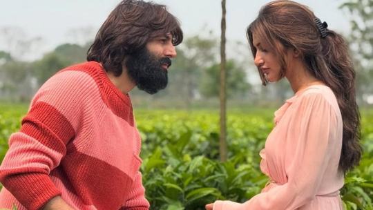 Kartik Aaryan-Sreeleela Leaked Viral Videos From Anurag Basu Movie Sets