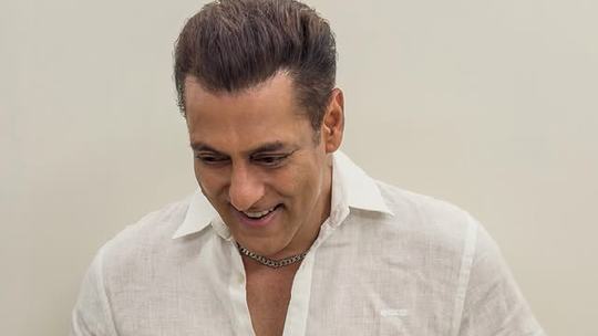 THROWBACK When Salman Khan Nailed Perfect Backflip