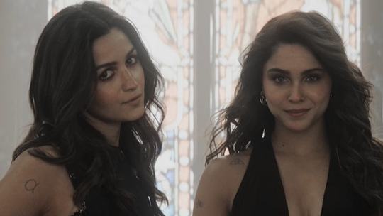 These Actresses Turned Songs Into The Biggest Memory Of Film