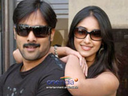 Bhale Dongalu Review