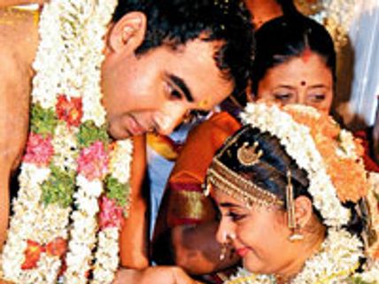 Kanika enters wedlock