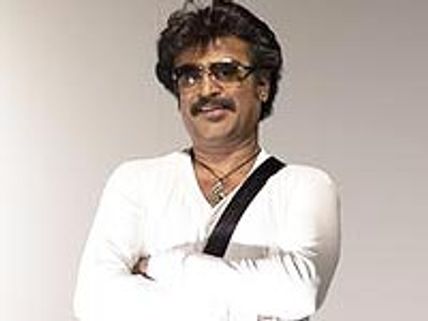 Rajini emerges clean in 'apology issue'