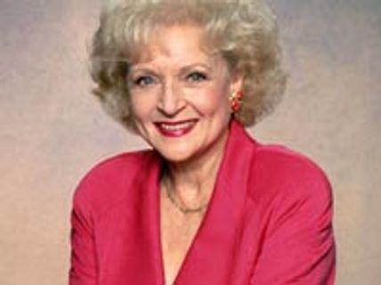 Betty White on stage with Mary Tyler Moore