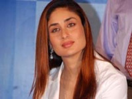Kareena follows Angelina's footsteps