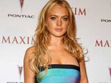 Lindsay Lohan calls Sarah Palin homophobe