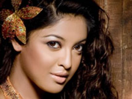 Tanushree soaring high with Sensex