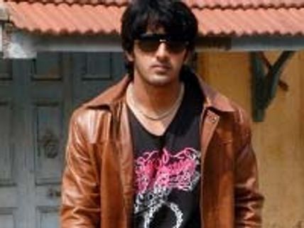 Dharma's villain wins rave response