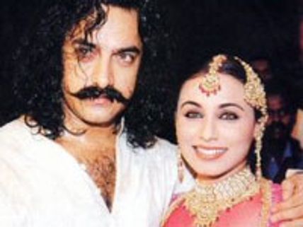 Aamir rescues Rani's body