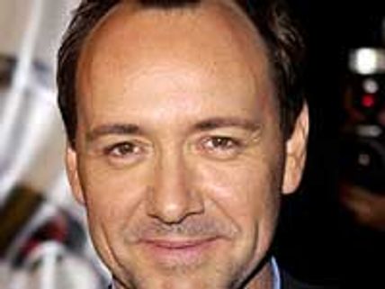 Spacey, Dreyfuss land in earpiece controversy