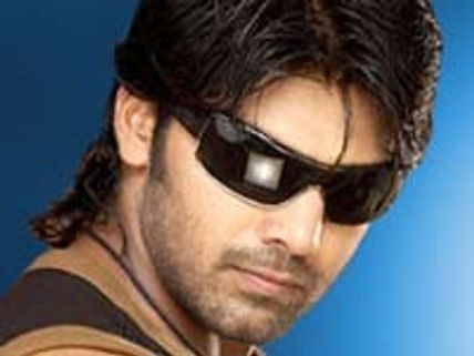 Arya - Mohanlal team in Casanova