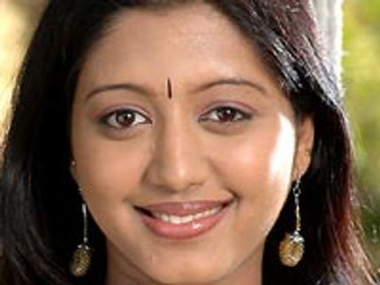 Gopika has come with hubby's consent