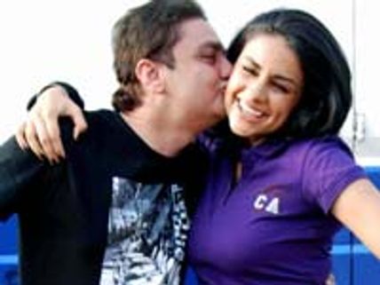 Gul Panag and Vinay Pathak do a lip lock