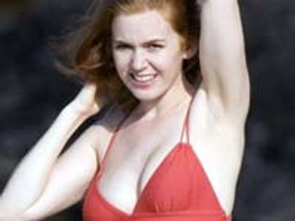 Isla Fisher's outfits in new movie were breastfeeding proof