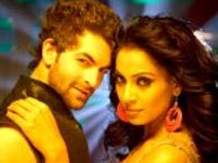 Aa Dekhen Zara Music Review