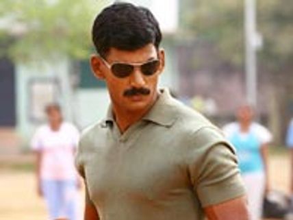 Vishal to romance three ladies