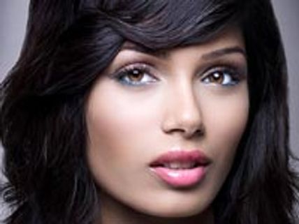 Freida's latest crush is not Dev Patel