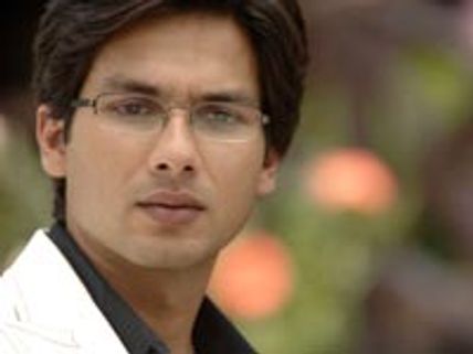 Shahid leaves out ex-girlfriend Kareena