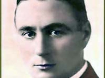 Charlie Chaplin's son dies at 82