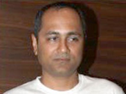 Vipul bringing Akshay, Aishwarya together