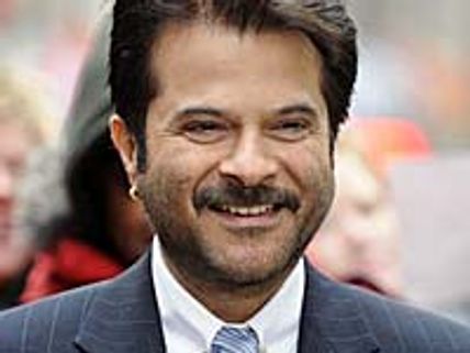Anil Kapoor donates Slumdog pay cheque to charity 
