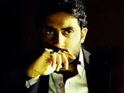 Abhishek Bachchan clean-shaven