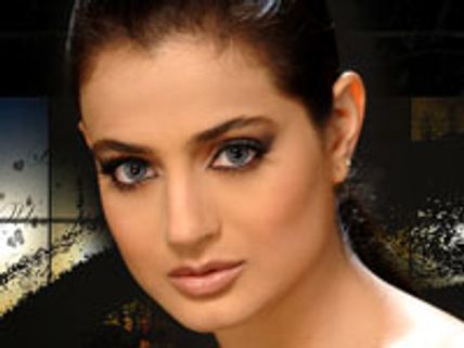 Amisha Patel to charm Sandalwood