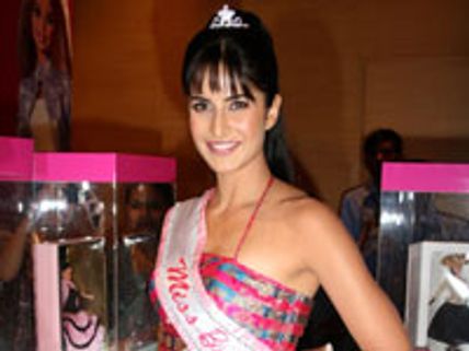 Katrina snatches Barbie from Aishwarya