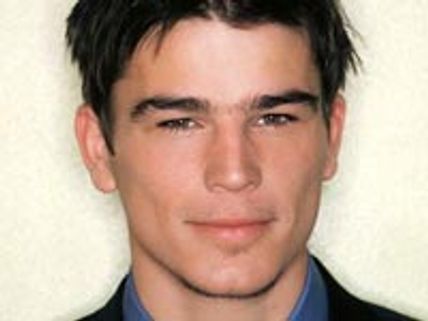 Hartnett hospitalized due to abdominal pain