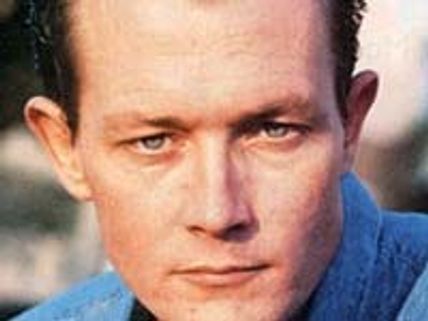 Robert to reprise evil robot role in Terminator 5