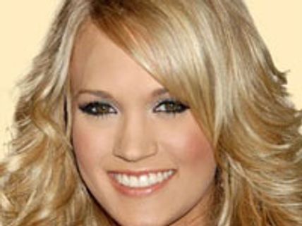 Carrie apologizes to McConaughey for boot slip