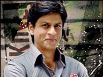 SRK gets a luxurious vanity van