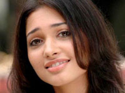 Tamanna to play Vijay's lady love