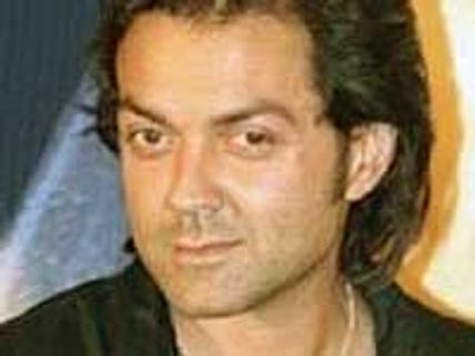 Fans tear Bobby Deol's clothes in Pune