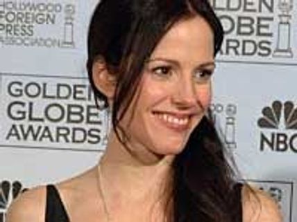 Mary Parker upset about nude scene in Weeds